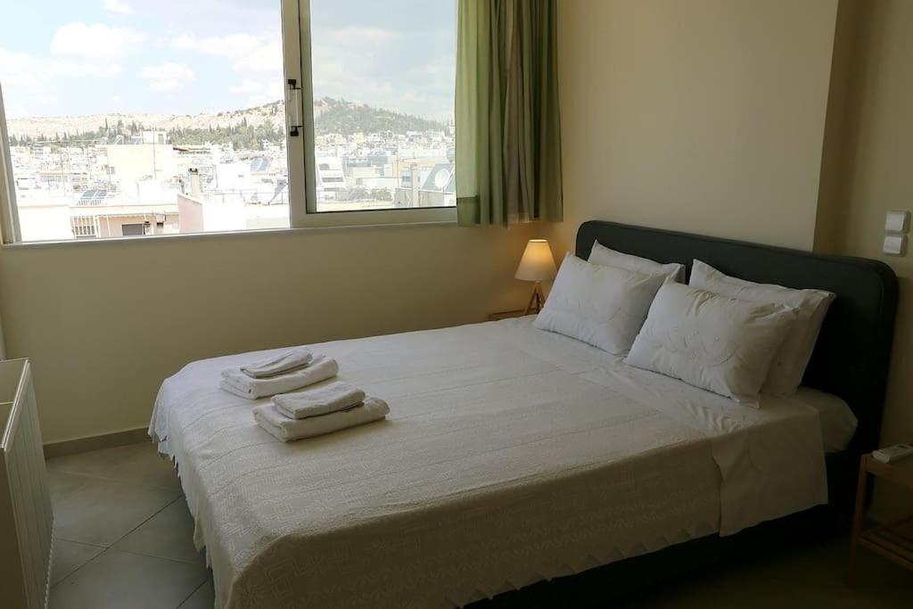 Apartamento Fly Me To The Moon! Atenas Exterior foto